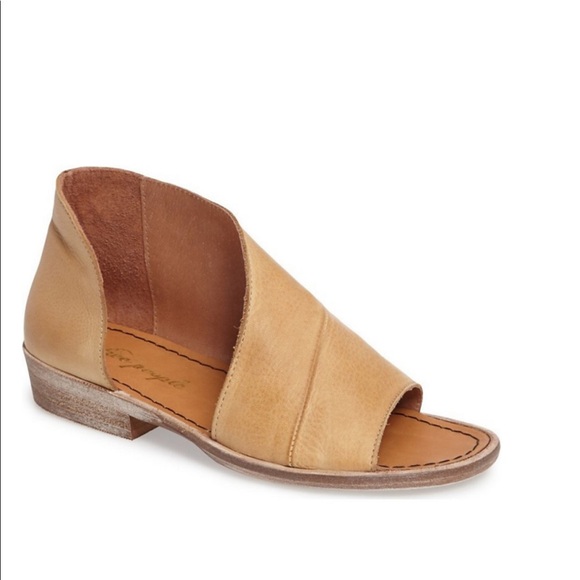 Free People Shoes - New‼️Free People Mont Blanc Sandals